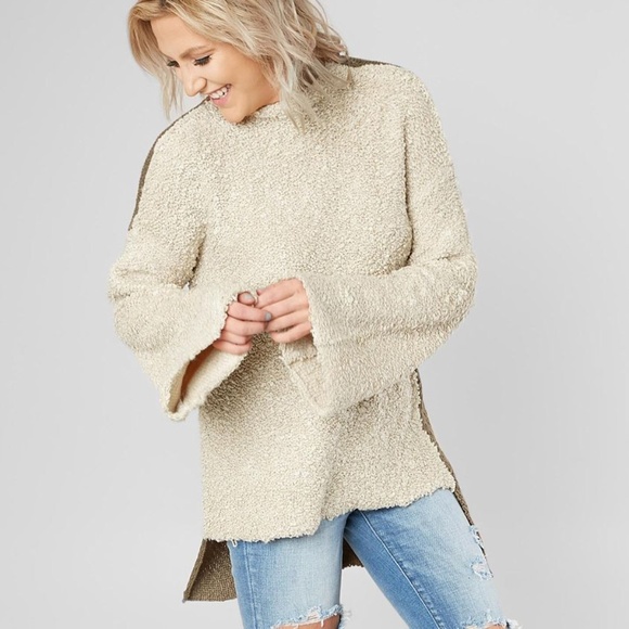 Buckle Sweaters - The Buckle MYSTREE Mock Neck High Low Hem Sweater